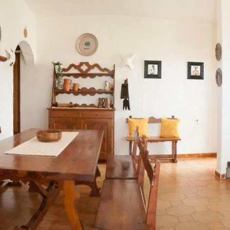 Pittulongu Chalet Sleeps 8 * Όλμπια