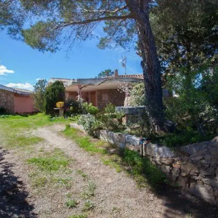 Pittulongu Chalet Sleeps 8 Όλμπια